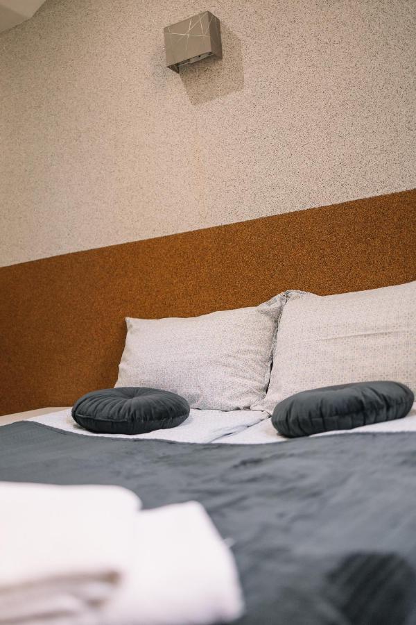 West13 Guest Rooms 크라쿠프 외부 사진